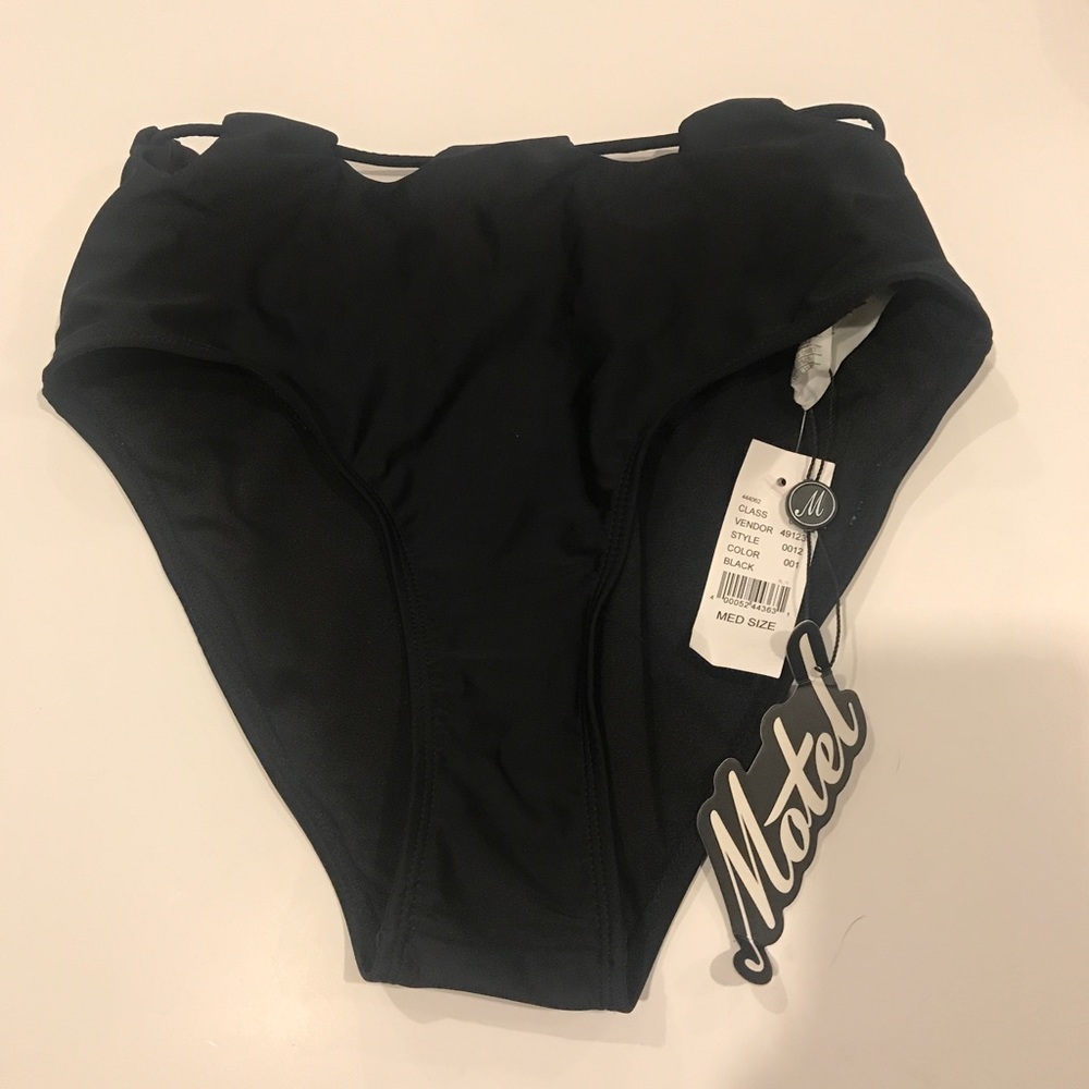 Pacsun high waisted bottom!